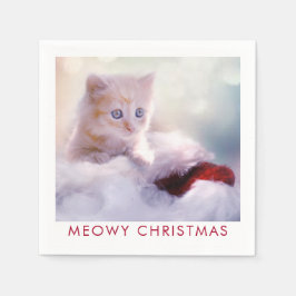 Niedliche Kittenruhe auf einer Weihnachtsmannmütze Serviette