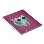 Niedliche Kitty Cat mit Kawaii Cupcake Notizblock (angewinkelt)