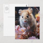 Niedliche kleine braune Maus in rosa Blume Postkarte (Vorne/Hinten)