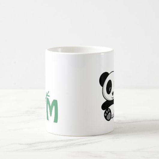 Niedliche kleine Panda mit einem Bambusklebemonogr Kaffeetasse (Mittel)
