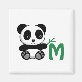 Niedliche kleine Panda mit einem Bambusklebemonogr Magnet