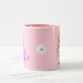 Niedliche kleine Prinzessin mit Daisy-Blume auf Ro Zweifarbige Tasse (Mittel)