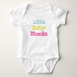 Niedliche kleine Schwester Pastel farbenfrohe Mono Baby Strampler