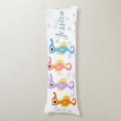 Niedliche kleine Seepferde Seitenschläferkissen (Vorderseite Vertikal)