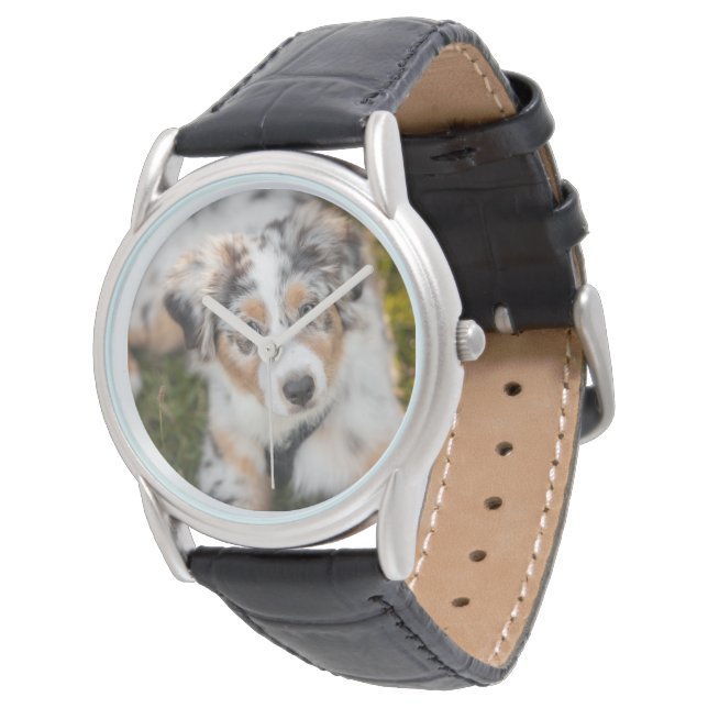 Niedliche Kleintiere | Australian Shepherd Puppy Armbanduhr (Schrägansicht)