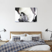 Niedliche Kleintiere | Babemann Penguin Leinwanddruck (Insitu (Schlafzimmer))