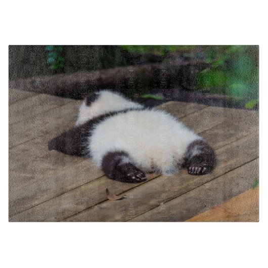 Niedliche Kleintiere | Baby Giant Panda Schlafen Schneidebrett (Vorderseite)
