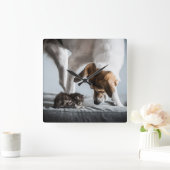 Niedliche Kleintiere | Baby Kitten & Dog Quadratische Wanduhr (Zuhause)