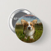 Niedliche Kleintiere | Corgi in Cloudy Yard Button (Vorne & Hinten)