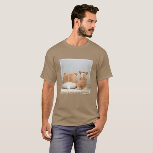Niedliche Kleintiere | Corgi & Plush Puppy T-Shirt (Vorne ganz)