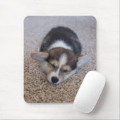 Niedliche Kleintiere | Corgi Puppy auf Shag Rug Mousepad (Mit Mouse)