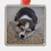 Niedliche Kleintiere | Corgi Puppy auf Shag Rug Ornament Aus Metall (Vorne)