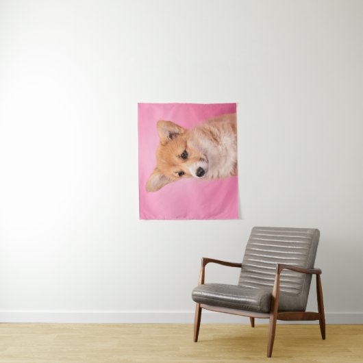 Niedliche Kleintiere | Corgi Puppy in Pink Wandteppich (Beispiel)