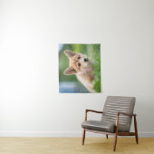 Niedliche Kleintiere | Corgi Welpe im Garten Wandteppich (Beispiel)