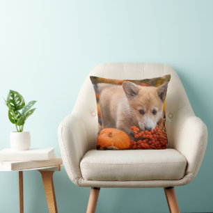 Niedliche Kleintiere Corgi Welpe im Herbst Kissen
