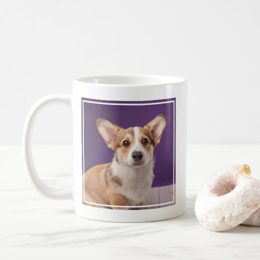 Niedliche Kleintiere | Corgi Welppy auf Lila Kaffeetasse (Mit Donut)