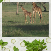 Niedliche Kleintiere | Giraffe Calf & Mama Geschirrtuch (Gefaltet)