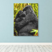 Niedliche Kleintiere | Gorilla & Baby Leinwanddruck (Insitu (Holzboden))