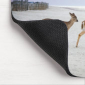 Niedliche Kleintiere | Hirsche am Strand Mousepad (Ecke)