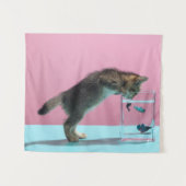 Niedliche Kleintiere | Kätzchen Blick auf Fischsch Wandteppich (Vorderseite (Horizontal))