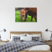 Niedliche Kleintiere | Kuh und Kalb Leinwanddruck (Insitu (Schlafzimmer))