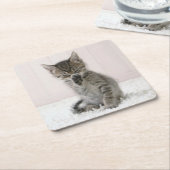 Niedliche Kleintiere | Licking Tabby Kitten Rechteckiger Pappuntersetzer (angewinkelt)