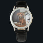 Niedliche Kleintiere | Mini-Dackel Welpe Armbanduhr<br><div class="desc">Dieses niedliche Getty Images Foto verfügt über eine Mini-Dackel-Welpe.</div>