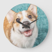 Niedliche Kleintiere | Niedlich Corgi Puppy Smile Große Wanduhr (Vorderseite)