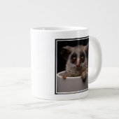 Niedliche Kleintiere | Niedliches Bushbaby Jumbo-Tasse (Vorderseite Rechts)