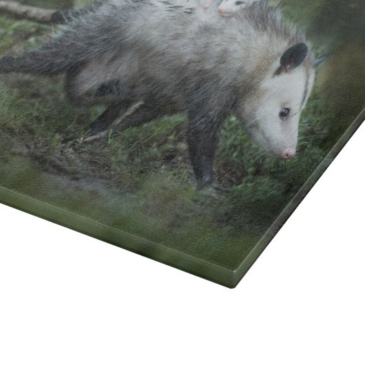 Niedliche Kleintiere | Opossum-Mama und Kinder Schneidebrett (Ecke)