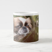 Niedliche Kleintiere | Pekingese Welpe im Auto Jumbo-Tasse (Vorderseite)