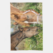 Niedliche Kleintiere | Pferdekälte Geschirrtuch (Vertikal)