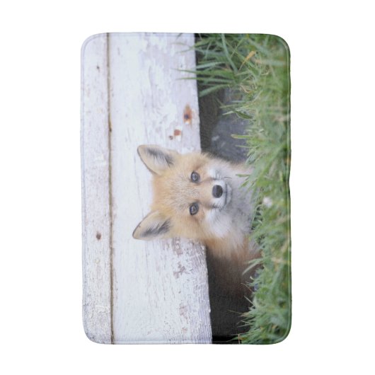 Niedliche Kleintiere | Red Fox Kit Peeking Badematte