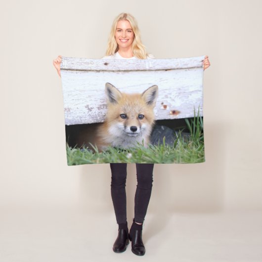 Niedliche Kleintiere | Red Fox Kit Peeking Fleecedecke (Beispiel)