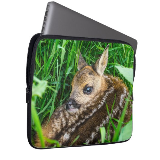 Niedliche Kleintiere | Roe Deer Baby Laptopschutzhülle (Vorne Rechts)