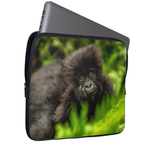 Niedliche Kleintiere | Säugling Gorilla Laptopschutzhülle (Vorne Rechts)