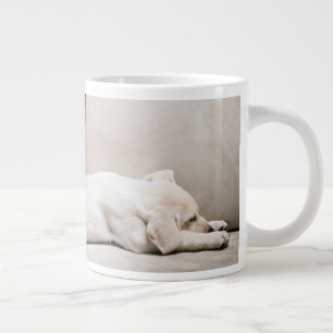 Niedliche Kleintiere Schläfengelbes Labrador-Wel Jumbo-Tasse