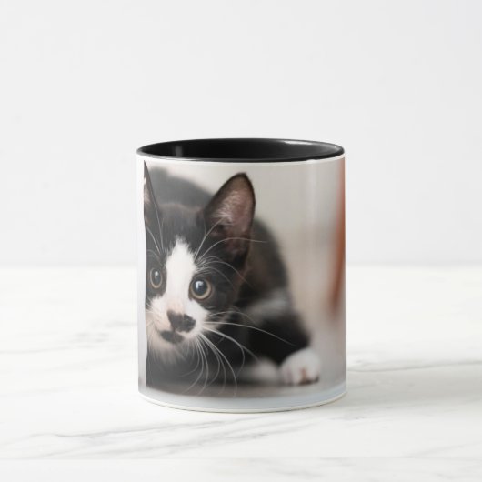 Niedliche Kleintiere | Schwarze und weiße Kätzchen Tasse (Zentrum)