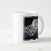 Niedliche Kleintiere | Sea Otter Floating Jumbo-Tasse (Vorderseite Rechts)