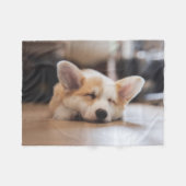 Niedliche Kleintiere | Sleepy Corgi Fleecedecke (Vorderseite (Horizontal))