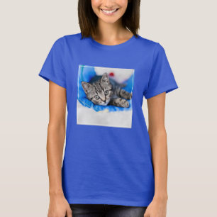 Niedliche Kleintiere   Tabby Kitten im Spieltunnel T-Shirt