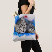 Niedliche Kleintiere | Tabby Kitten im Spieltunnel Tasche (Von Nahem)