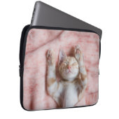 Niedliche Kleintiere | Tiny Orange Striped Kitten Laptopschutzhülle (Vorne Rechts)