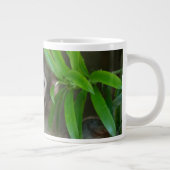 Niedliche Kleintiere | Überraschender Schneeaffe Jumbo-Tasse (Rechts)