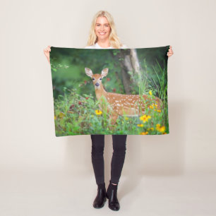 Niedliche Kleintiere White Tails Deer in Daisies Fleecedecke
