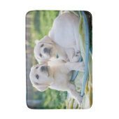 Niedliche Kleintiere | Yellow Labrador Retrievers Badematte (Vorderseite Vertikal)