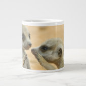 Niedliche Kleintiere | Zwei junge Meerkats Jumbo-Tasse (Vorderseite)