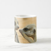 Niedliche Kleintiere | Zwei junge Meerkats Kaffeetasse (Mittel)