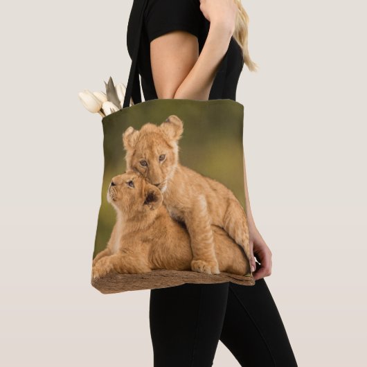 Niedliche Kleintiere | Zwei Lion Cubs Tasche (Von Nahem)