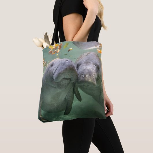 Niedliche Kleintiere | Zwei Manatees Tasche (Von Nahem)